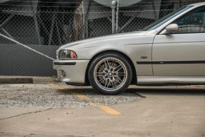 BMW M5 2003 года 